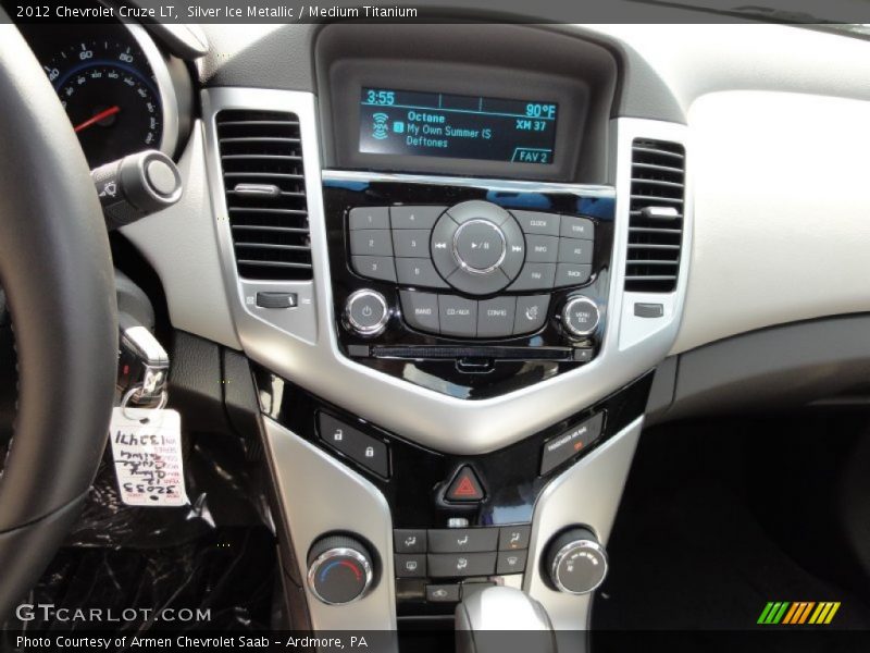 Controls of 2012 Cruze LT