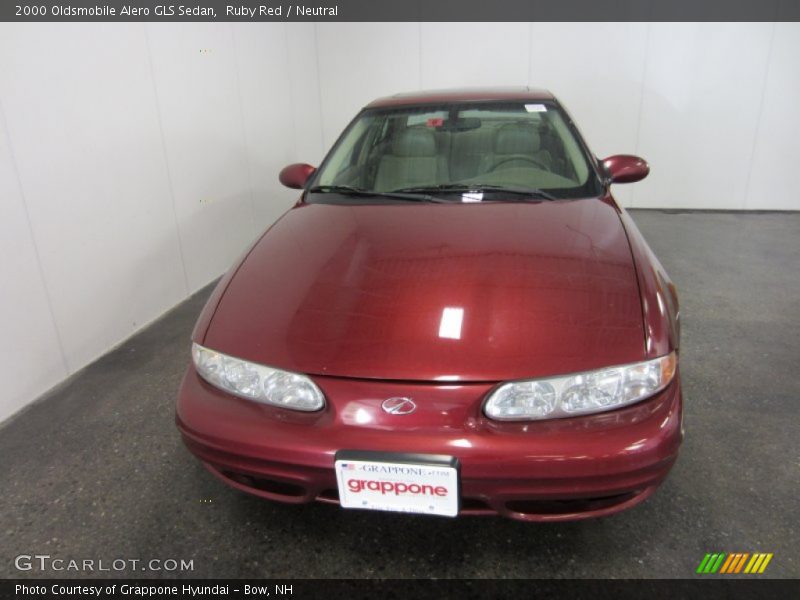 Ruby Red / Neutral 2000 Oldsmobile Alero GLS Sedan