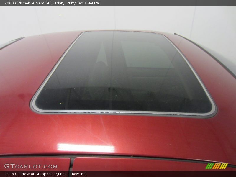 Sunroof of 2000 Alero GLS Sedan