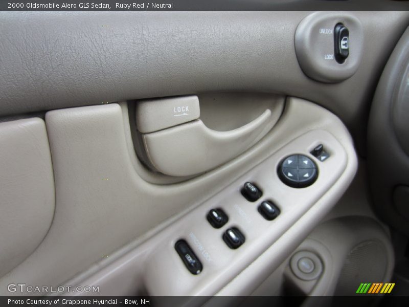 Controls of 2000 Alero GLS Sedan