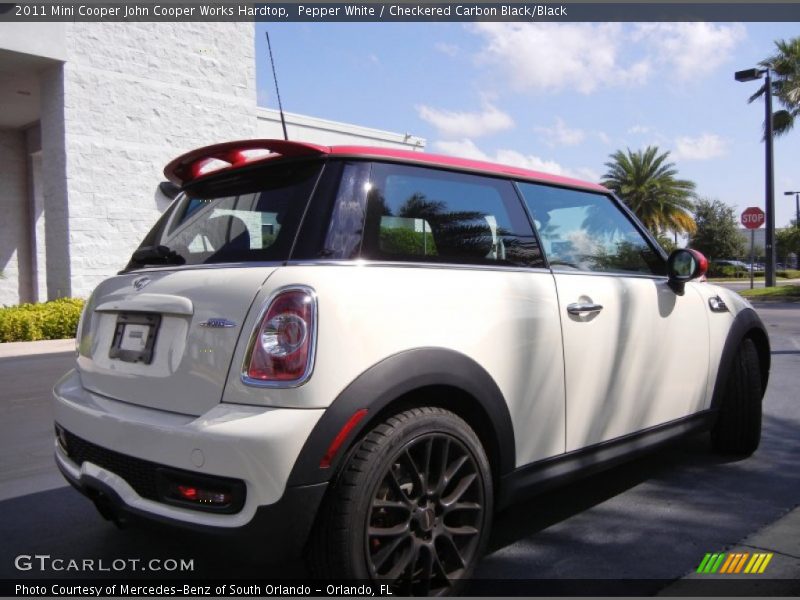 Pepper White / Checkered Carbon Black/Black 2011 Mini Cooper John Cooper Works Hardtop