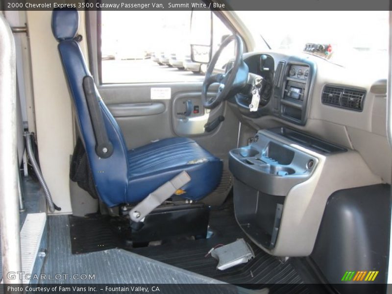 Summit White / Blue 2000 Chevrolet Express 3500 Cutaway Passenger Van