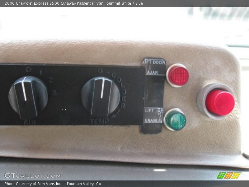Summit White / Blue 2000 Chevrolet Express 3500 Cutaway Passenger Van