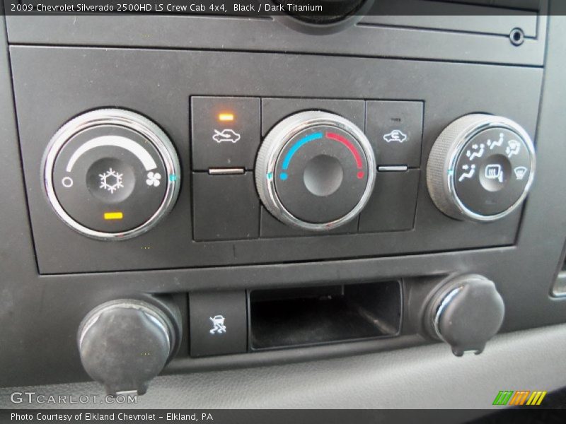 Controls of 2009 Silverado 2500HD LS Crew Cab 4x4