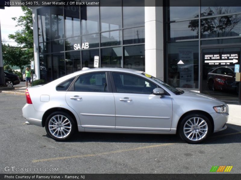 Silver Metallic / Off Black Leather 2011 Volvo S40 T5