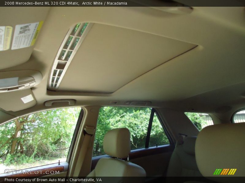 Arctic White / Macadamia 2008 Mercedes-Benz ML 320 CDI 4Matic