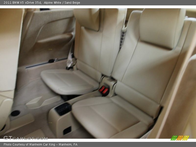 Alpine White / Sand Beige 2011 BMW X5 xDrive 35d