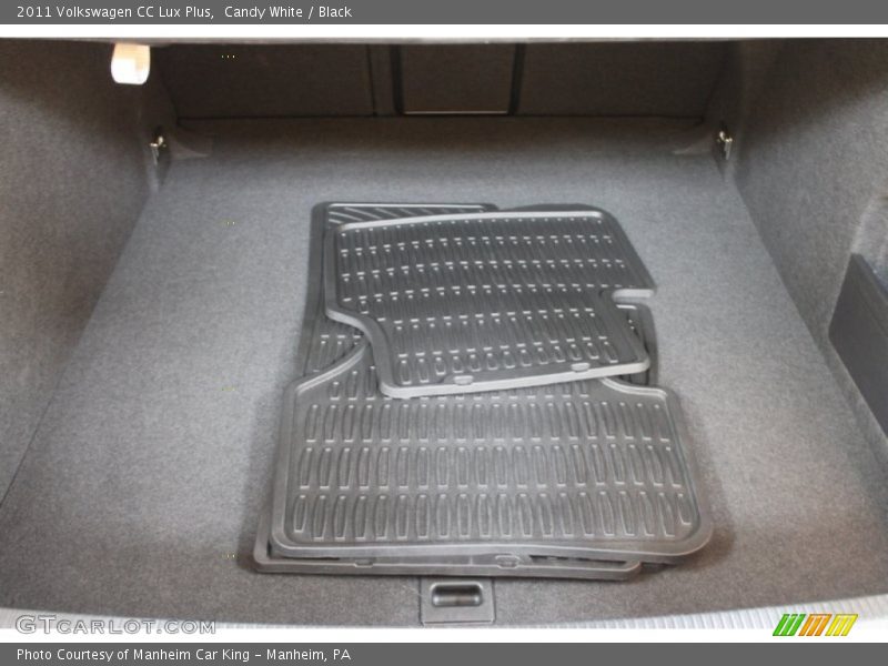 Candy White / Black 2011 Volkswagen CC Lux Plus