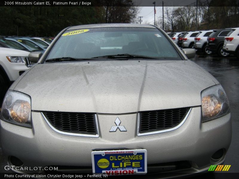 Platinum Pearl / Beige 2006 Mitsubishi Galant ES