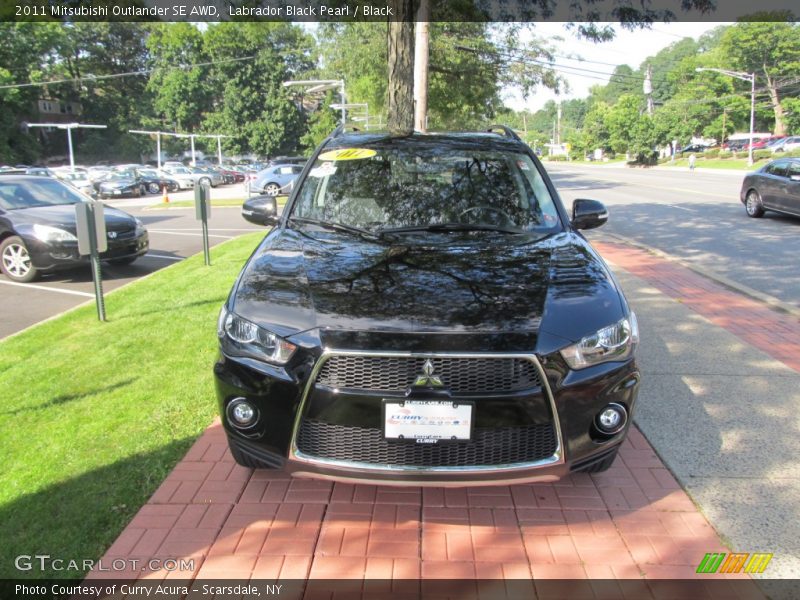 Labrador Black Pearl / Black 2011 Mitsubishi Outlander SE AWD