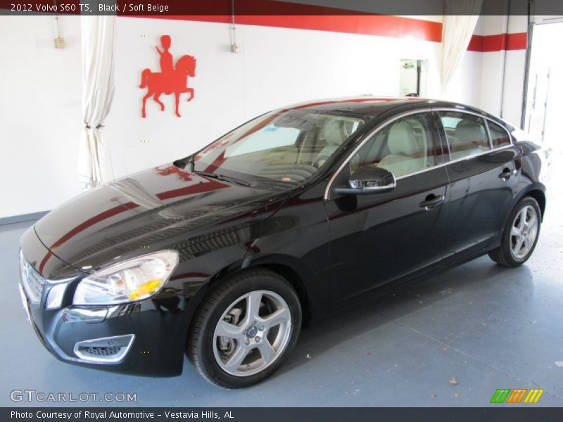 Black / Soft Beige 2012 Volvo S60 T5