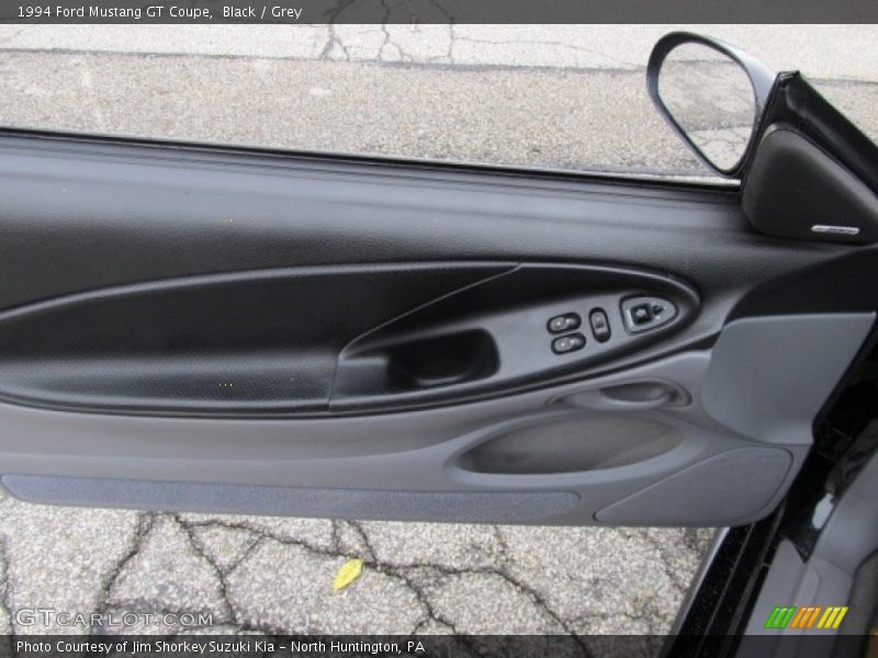 Door Panel of 1994 Mustang GT Coupe