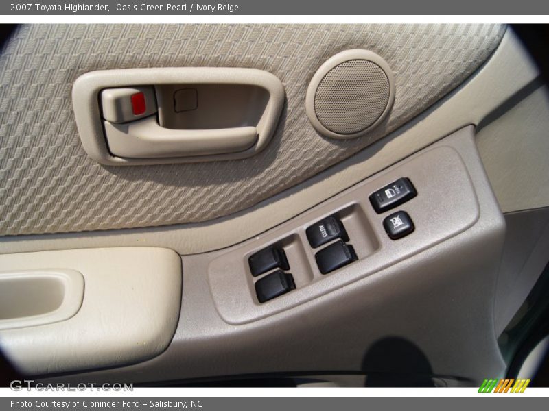 Oasis Green Pearl / Ivory Beige 2007 Toyota Highlander