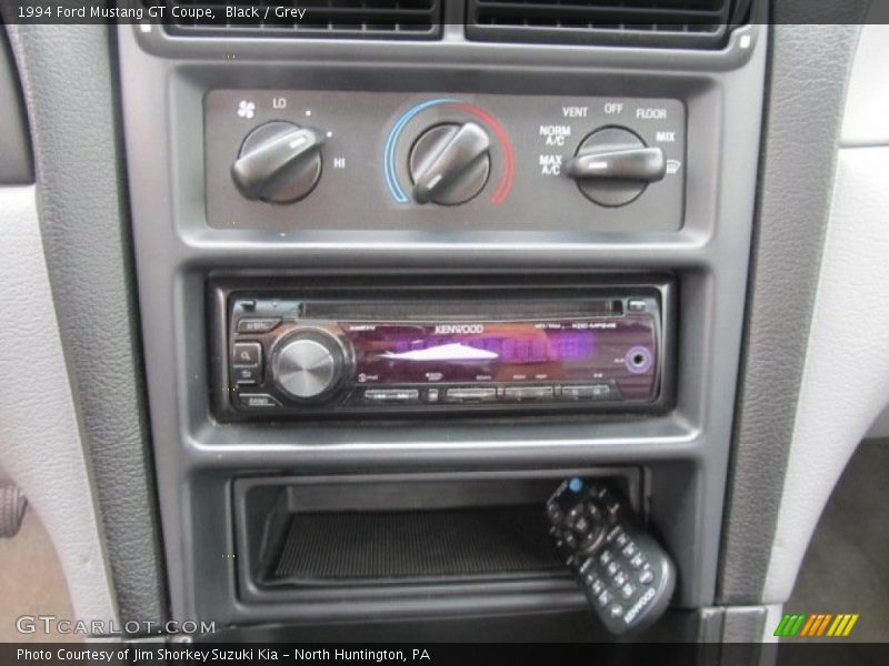 Controls of 1994 Mustang GT Coupe
