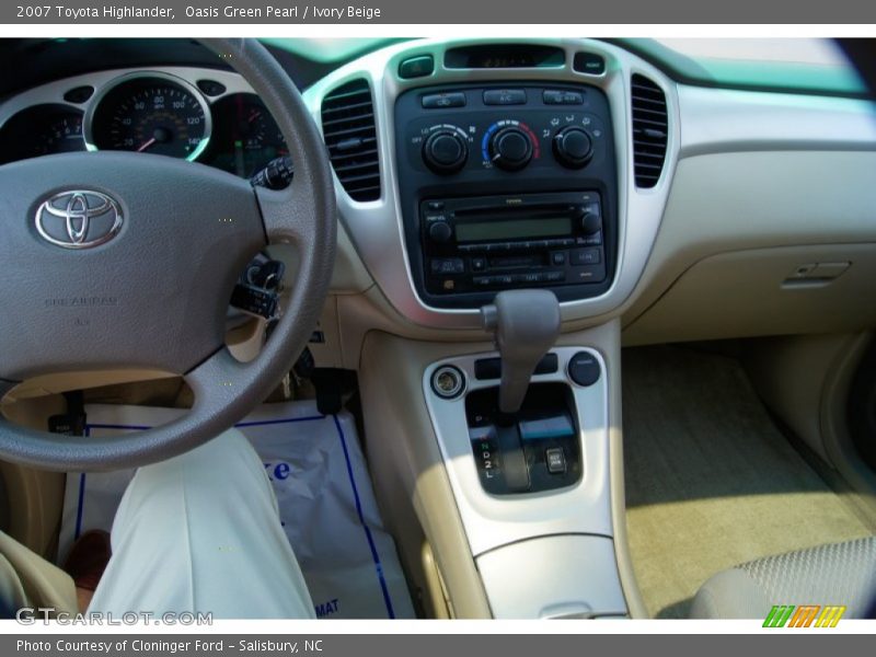 Oasis Green Pearl / Ivory Beige 2007 Toyota Highlander