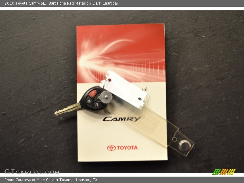 Barcelona Red Metallic / Dark Charcoal 2010 Toyota Camry SE