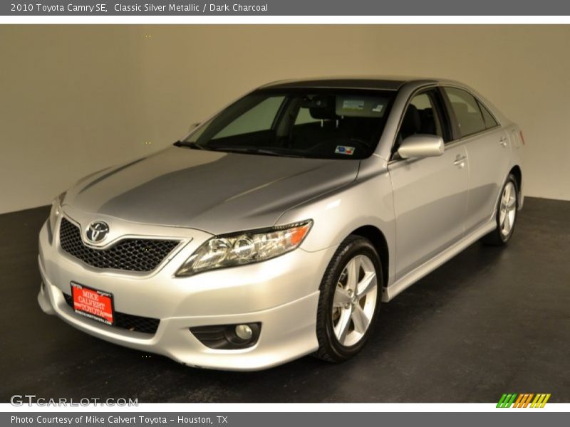 Classic Silver Metallic / Dark Charcoal 2010 Toyota Camry SE