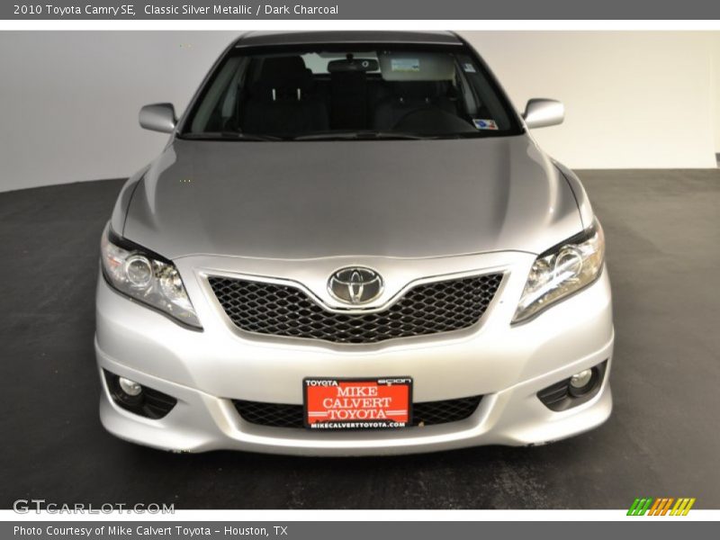 Classic Silver Metallic / Dark Charcoal 2010 Toyota Camry SE