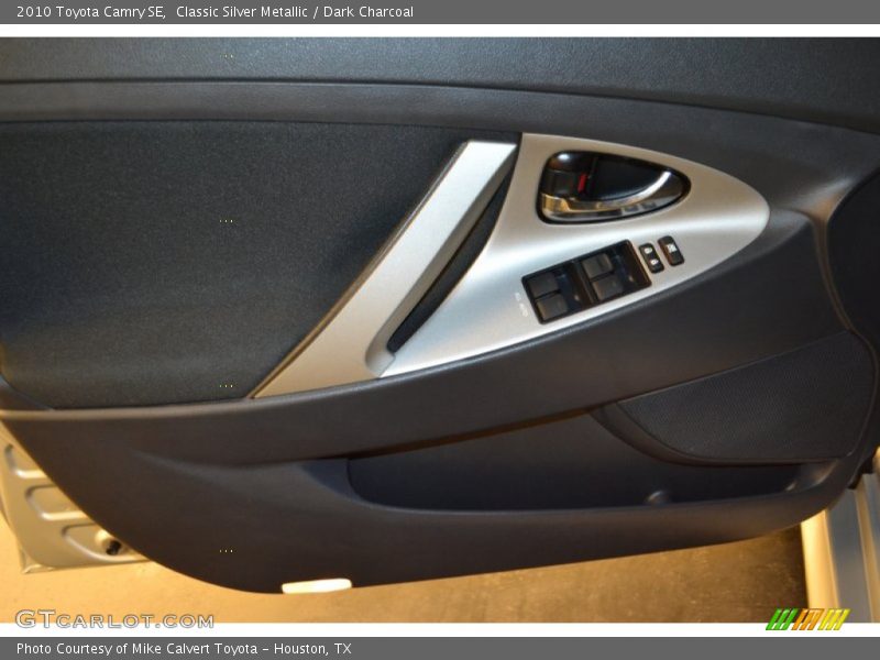 Classic Silver Metallic / Dark Charcoal 2010 Toyota Camry SE