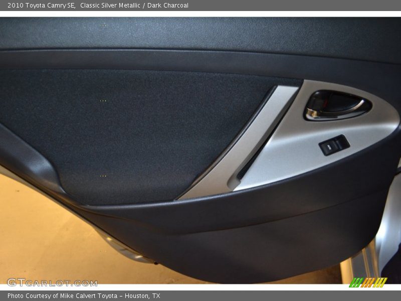 Classic Silver Metallic / Dark Charcoal 2010 Toyota Camry SE