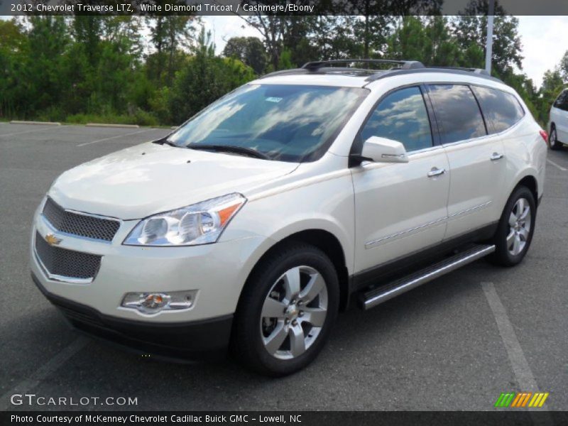 Front 3/4 View of 2012 Traverse LTZ