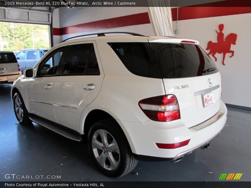 Arctic White / Cashmere 2009 Mercedes-Benz ML 320 BlueTec 4Matic