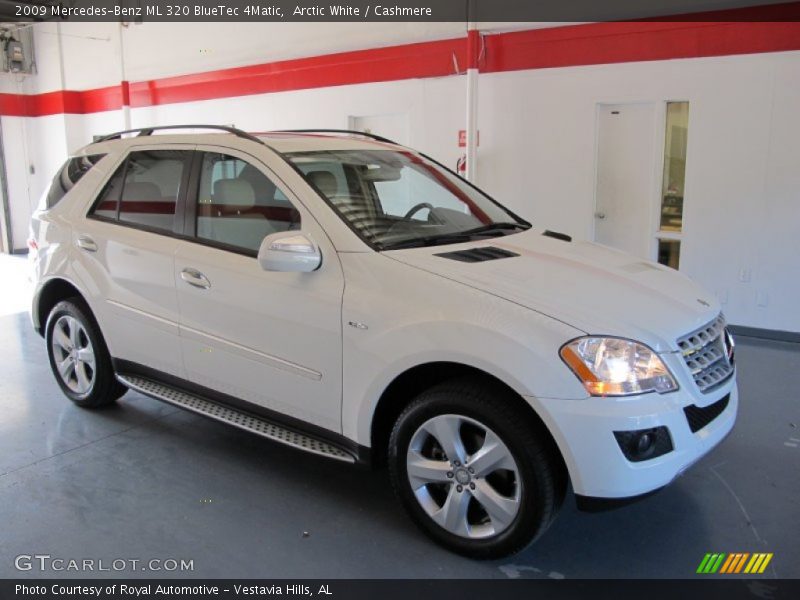 Arctic White / Cashmere 2009 Mercedes-Benz ML 320 BlueTec 4Matic