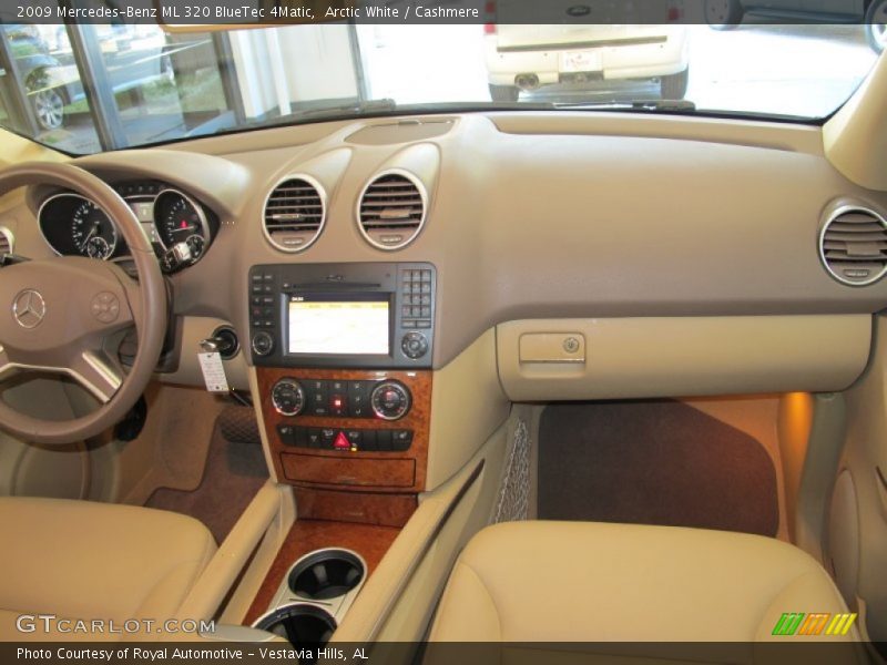 Arctic White / Cashmere 2009 Mercedes-Benz ML 320 BlueTec 4Matic