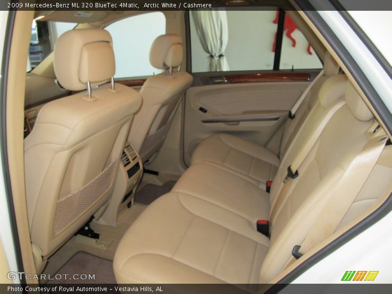 Arctic White / Cashmere 2009 Mercedes-Benz ML 320 BlueTec 4Matic