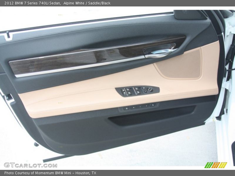Door Panel of 2012 7 Series 740Li Sedan