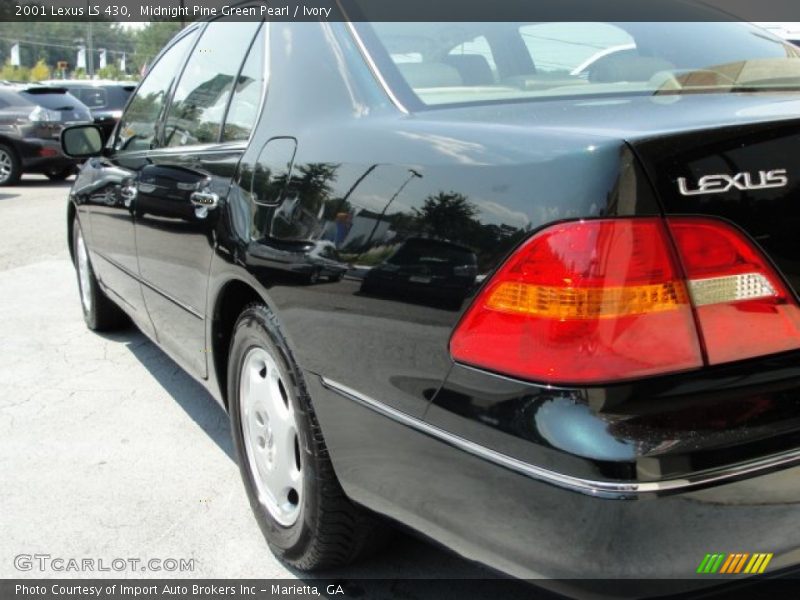 Midnight Pine Green Pearl / Ivory 2001 Lexus LS 430