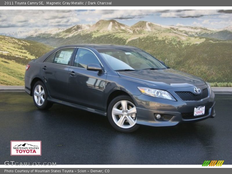 Magnetic Gray Metallic / Dark Charcoal 2011 Toyota Camry SE