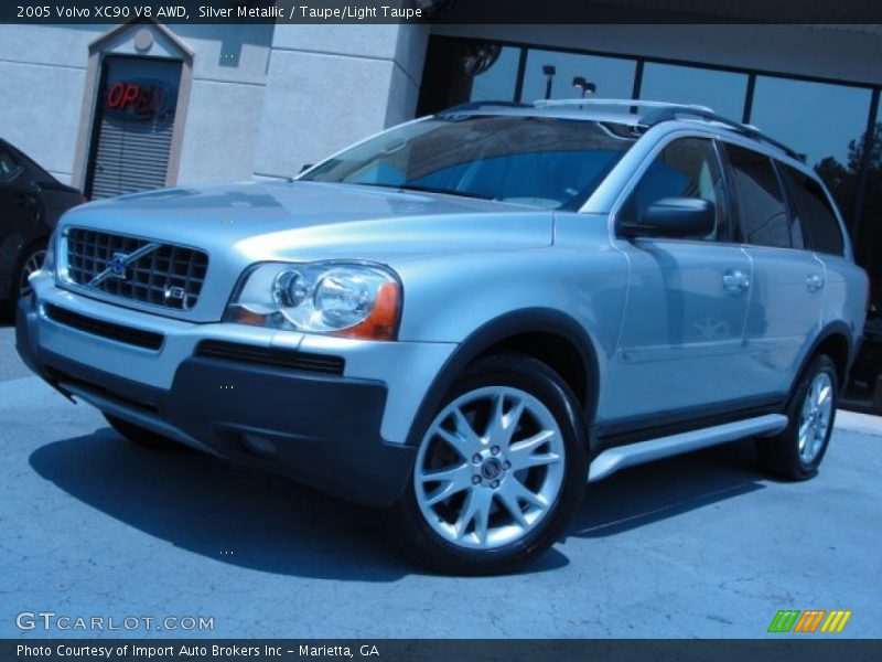 Silver Metallic / Taupe/Light Taupe 2005 Volvo XC90 V8 AWD