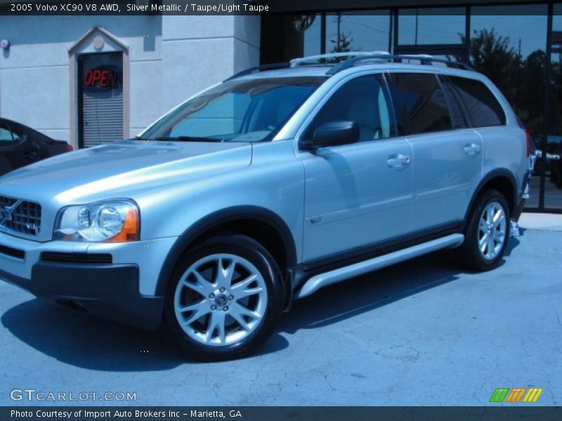 Silver Metallic / Taupe/Light Taupe 2005 Volvo XC90 V8 AWD