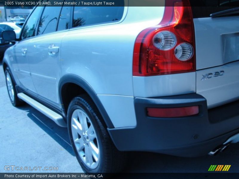 Silver Metallic / Taupe/Light Taupe 2005 Volvo XC90 V8 AWD