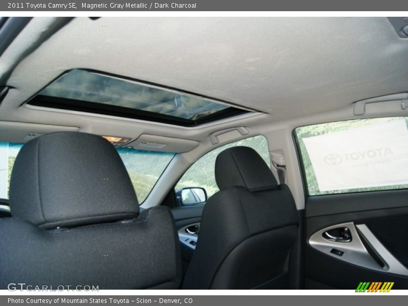 Magnetic Gray Metallic / Dark Charcoal 2011 Toyota Camry SE