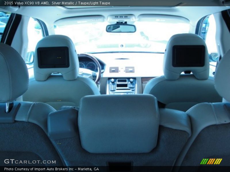 Silver Metallic / Taupe/Light Taupe 2005 Volvo XC90 V8 AWD