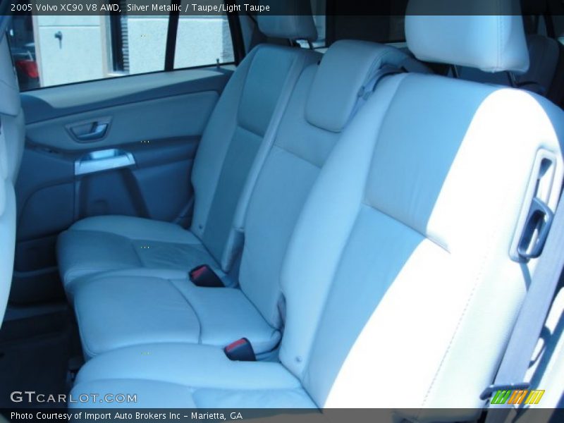 Silver Metallic / Taupe/Light Taupe 2005 Volvo XC90 V8 AWD