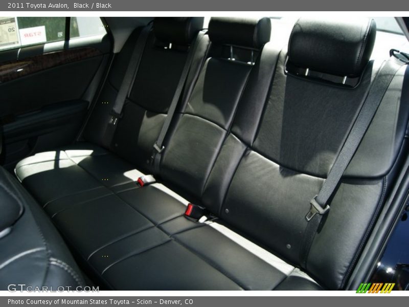 Black / Black 2011 Toyota Avalon