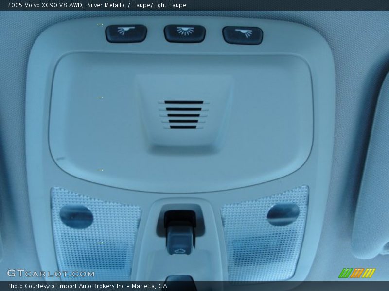Silver Metallic / Taupe/Light Taupe 2005 Volvo XC90 V8 AWD