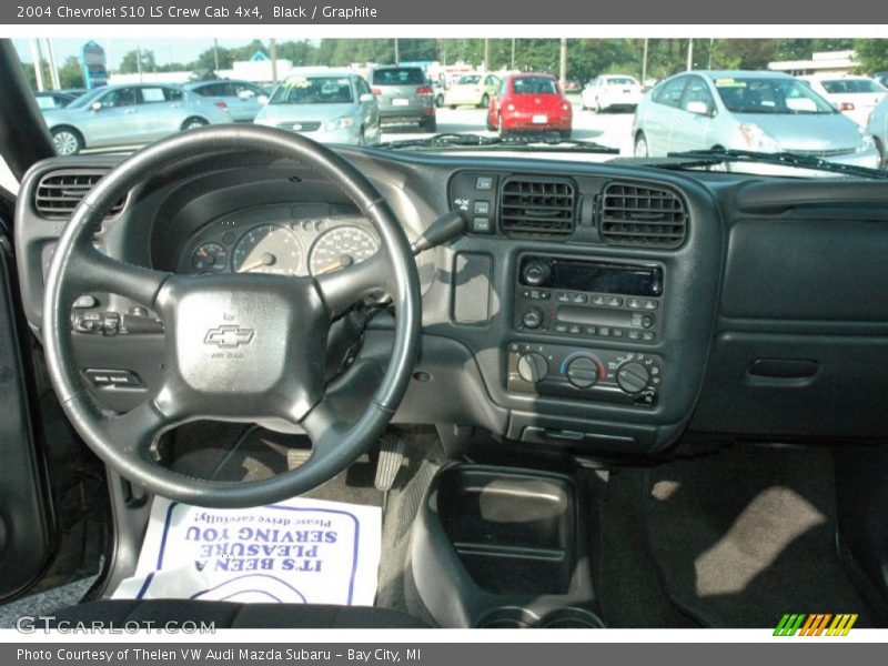 Black / Graphite 2004 Chevrolet S10 LS Crew Cab 4x4