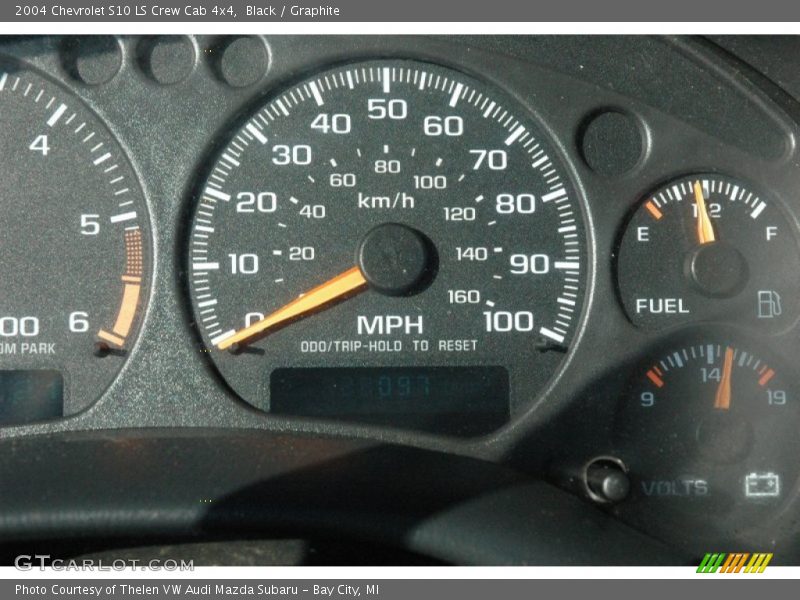 Black / Graphite 2004 Chevrolet S10 LS Crew Cab 4x4