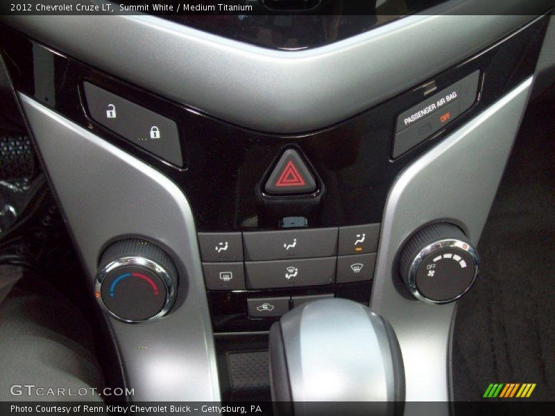 Summit White / Medium Titanium 2012 Chevrolet Cruze LT