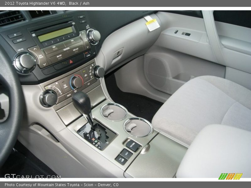 Black / Ash 2012 Toyota Highlander V6 4WD