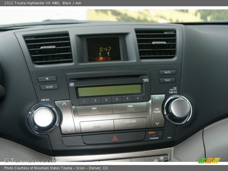Black / Ash 2012 Toyota Highlander V6 4WD