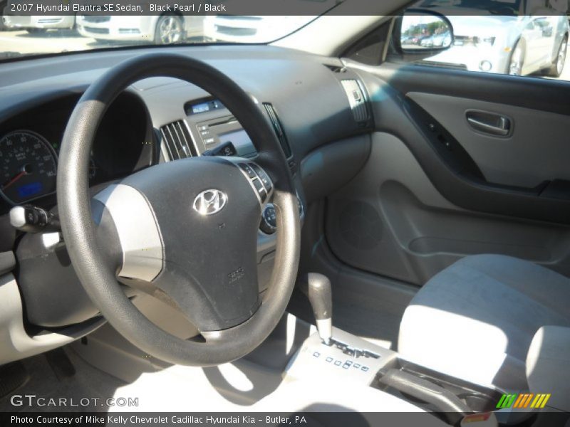 Black Pearl / Black 2007 Hyundai Elantra SE Sedan