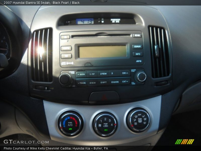 Black Pearl / Black 2007 Hyundai Elantra SE Sedan