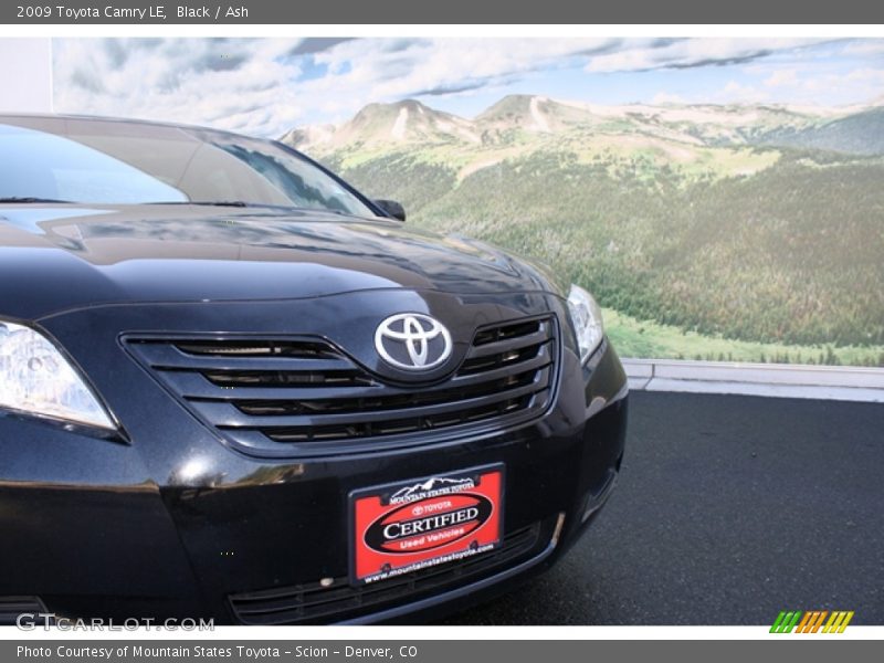 Black / Ash 2009 Toyota Camry LE