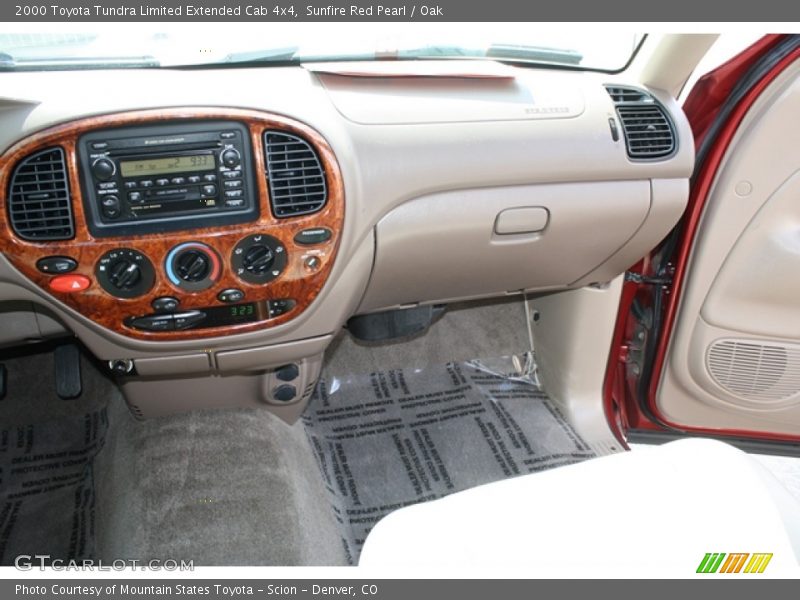 Sunfire Red Pearl / Oak 2000 Toyota Tundra Limited Extended Cab 4x4