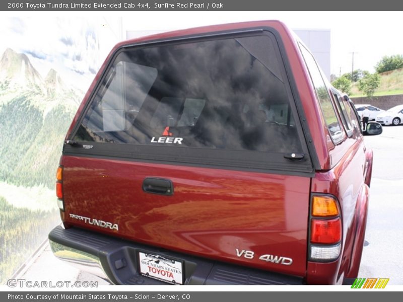 Sunfire Red Pearl / Oak 2000 Toyota Tundra Limited Extended Cab 4x4